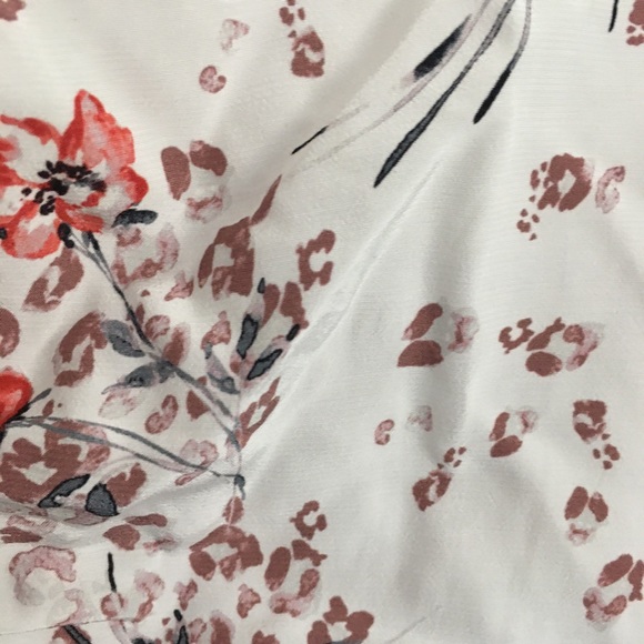 PB Blue Life lillia top in ivory floral NWT size S - Picture 10 of 13